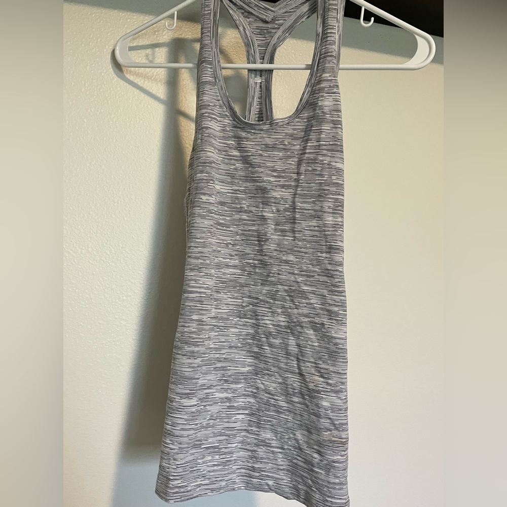 Lululemon Cool Racerback Size 6